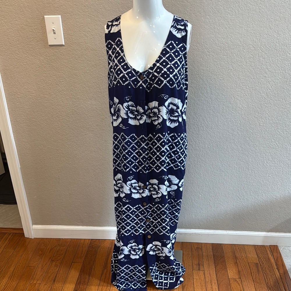 Kenneth studio‎ Navy and White Floral Maxi Dress size medium